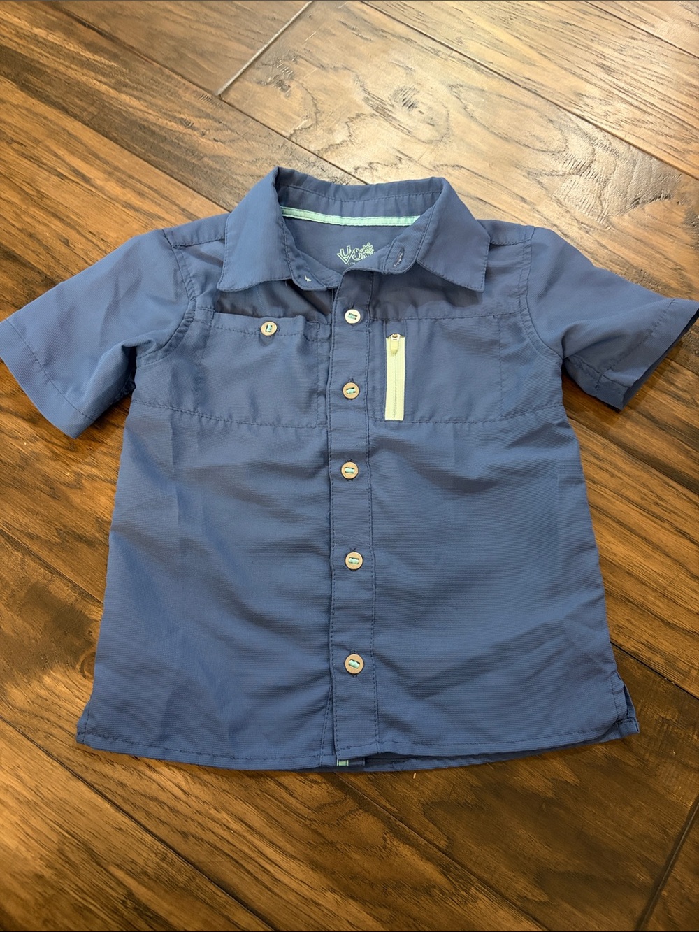 UV Kinz UPF 50+ Boys SS Travel Shirt Fits Like 4T